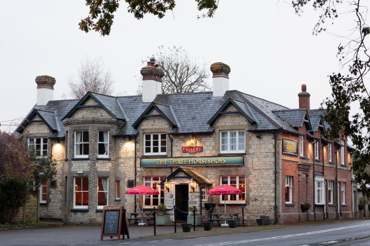אלטון The Three Horseshoes East Worldham מראה חיצוני תמונה